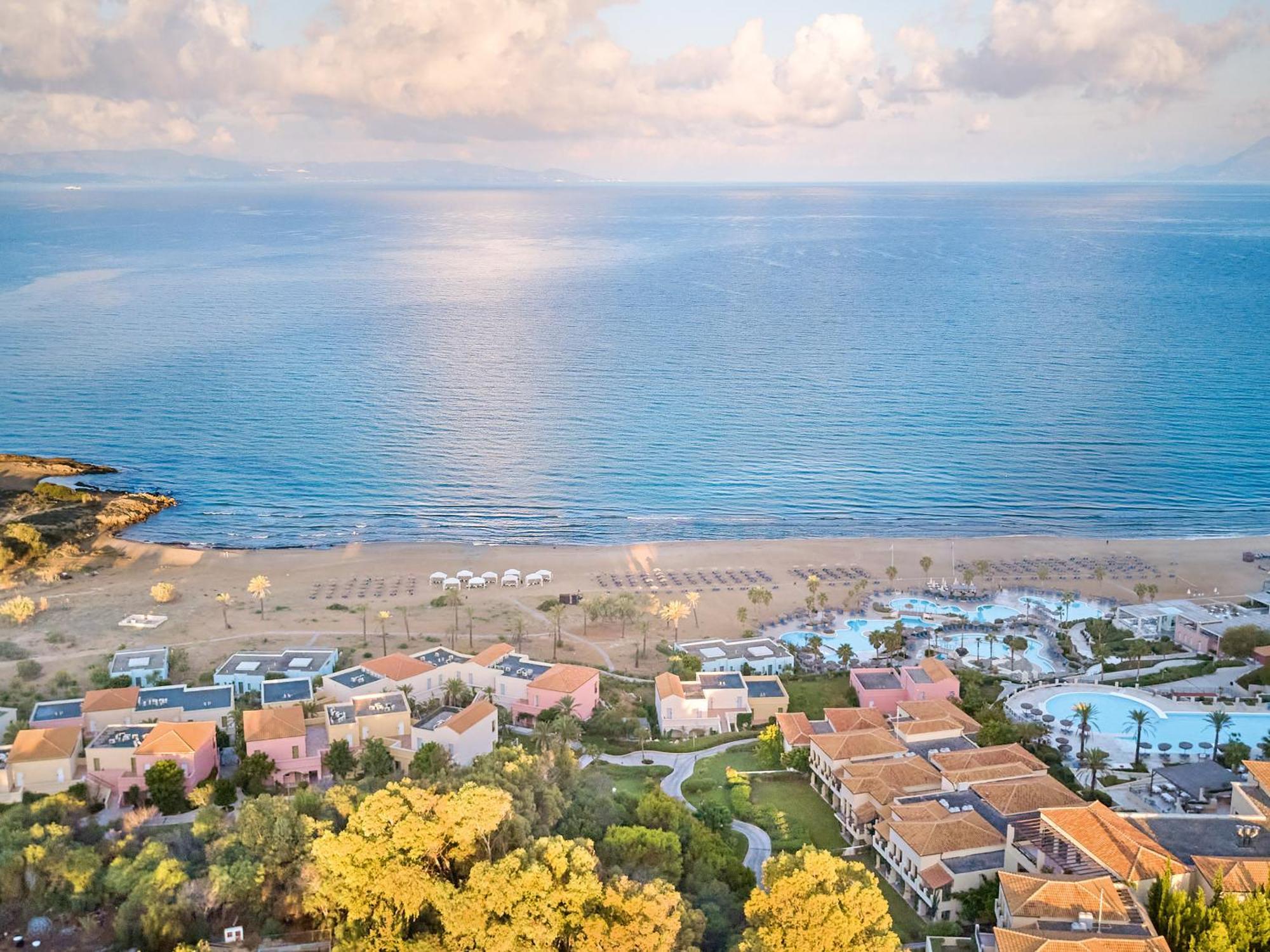 Grecotel Luxme Palms At Riviera Olympia & Aqua Park Loutra Kyllinis Exterior photo